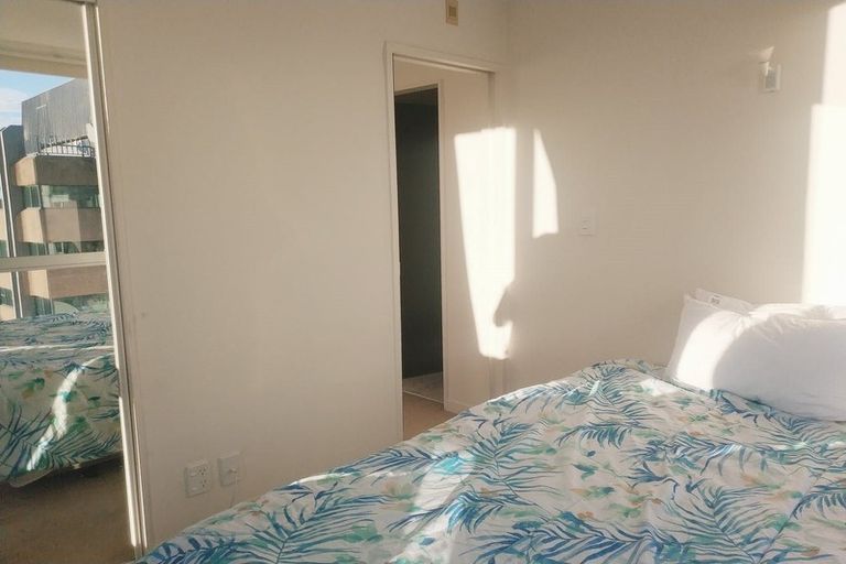 Photo of property in Terrace Heights Apartments, 14a/163 The Terrace, Wellington Central, Wellington, 6011