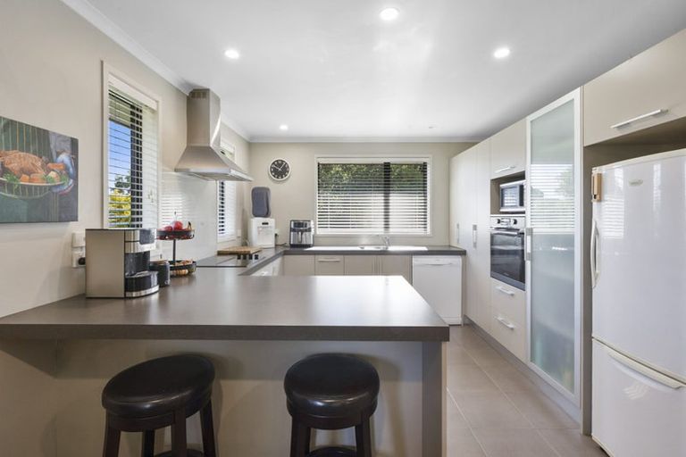 Photo of property in Olsen Street, Egmont Village, Inglewood, 4386