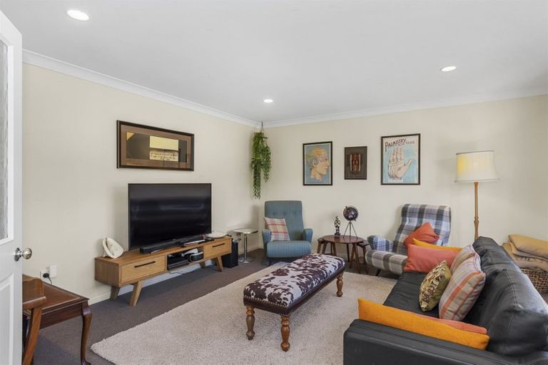 Photo of property in 60 Raukawa Drive, Bethlehem, Tauranga, 3110