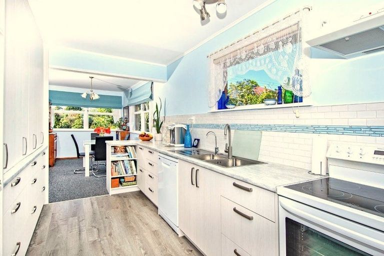 Photo of property in 90 Old Onerahi Road, Onerahi, Whangarei, 0110