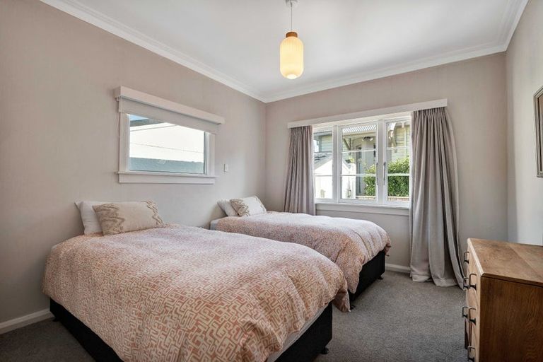 Photo of property in 33 Rogan Street, New Plymouth, 4310