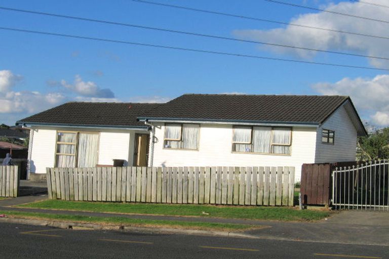Photo of property in 34 Dissmeyer Drive, Clover Park, Auckland, 2019