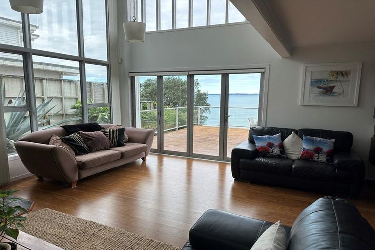 Photo of property in 10 Sykes Avenue, Hatfields Beach, Orewa, 0931