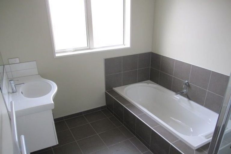 Photo of property in 8 Manuka Street, Pegasus, 7612