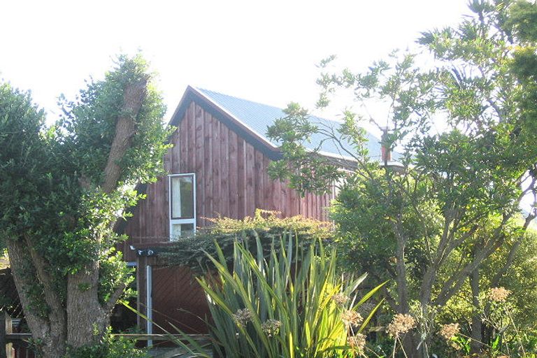 Photo of property in 7 Falla Street, Paraparaumu Beach, Paraparaumu, 5032