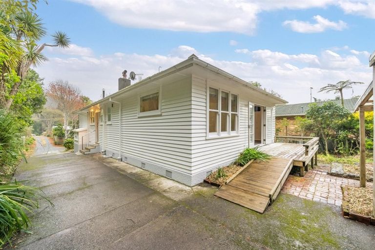 Photo of property in 459 Stokes Valley Road, Stokes Valley, Lower Hutt, 5019