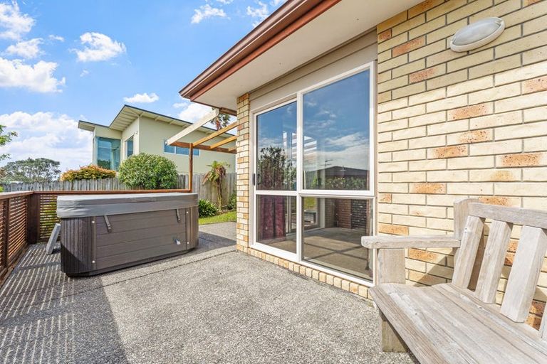Photo of property in 2 Totara Views Drive, Red Beach, 0932