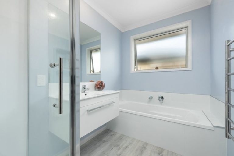 Photo of property in 79 Dunkeld Drive, Papamoa, 3118