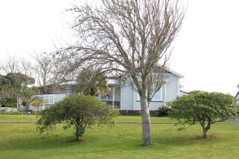 Photo of property in 1 Portia Street, Stratford, 4332