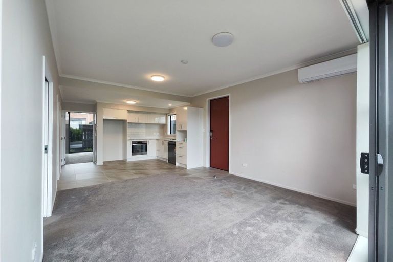 Photo of property in 14 Raranga Lane, Hobsonville, Auckland, 0616