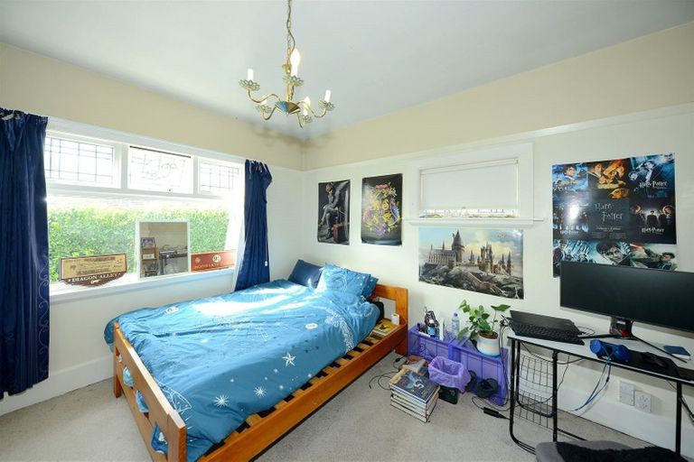 Photo of property in 82 Avonhead Road, Avonhead, Christchurch, 8042