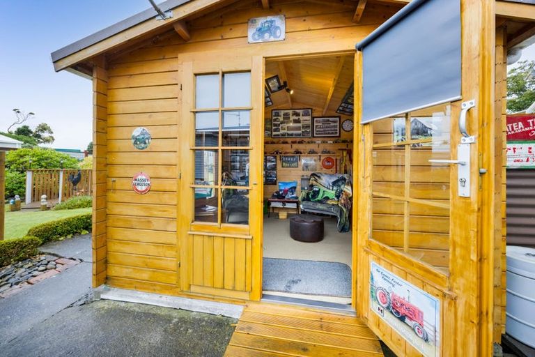 Photo of property in 240 Egmont Street, Patea, 4520