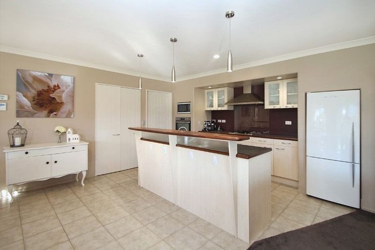Photo of property in 7 Durmast Court, Cambridge, 3434