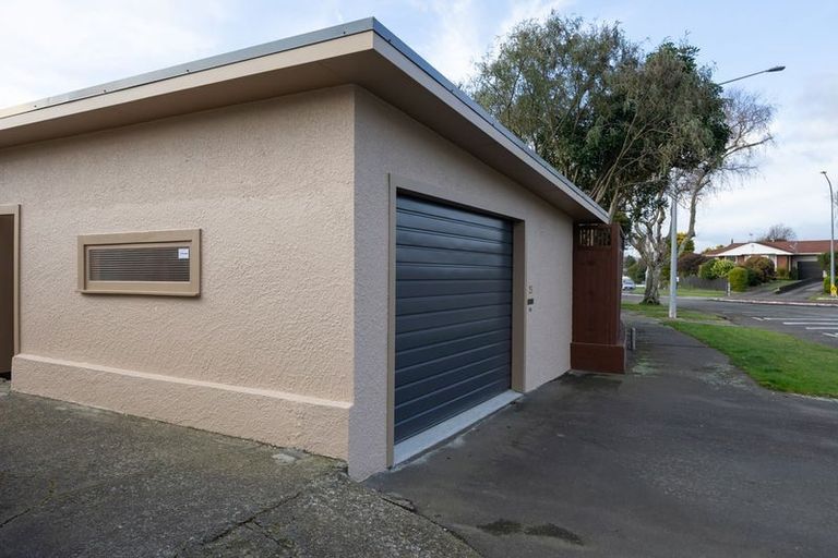 Photo of property in 25 Winston Avenue, Hokowhitu, Palmerston North, 4410