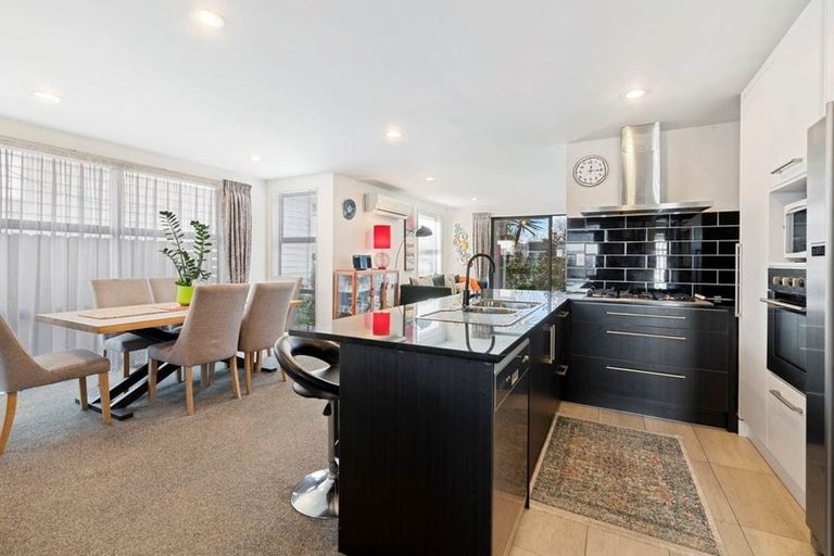 Photo of property in 198 Porchester Road, Takanini, 2112