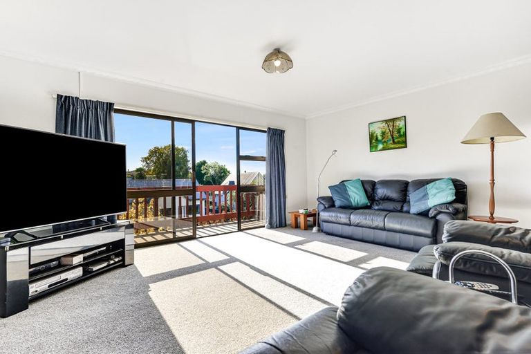 Photo of property in 17 Carew Street, Nawton, Hamilton, 3200