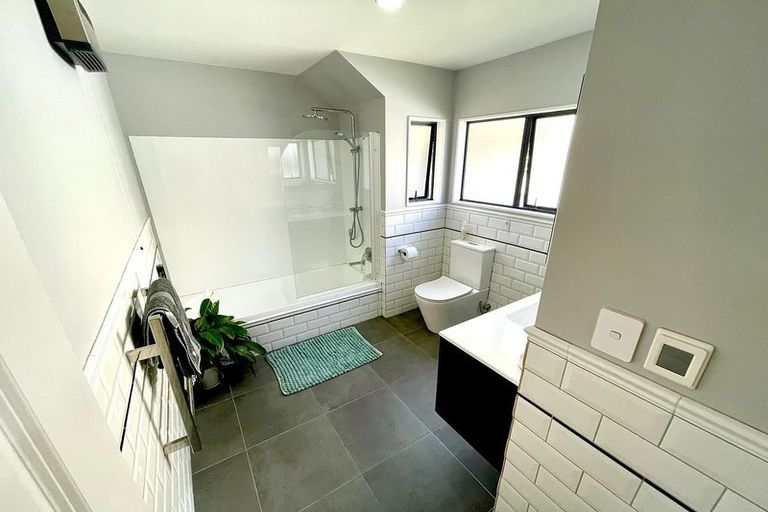 Photo of property in 17a Furlong Crescent, Churton Park, Wellington, 6037