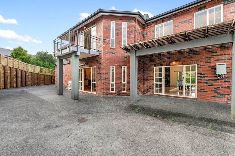 Photo of property in 38c Wicklam Lane, Greenhithe, Auckland, 0632
