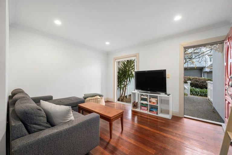 Photo of property in 9/43 Nairn Street, Mount Cook, Wellington, 6011