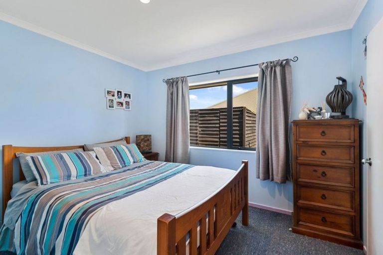 Photo of property in 6 Greenmeadow Gardens, Belfast, Christchurch, 8051