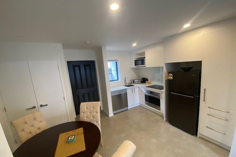 Photo of property in 7/106 Peterborough Street, Christchurch Central, Christchurch, 8013