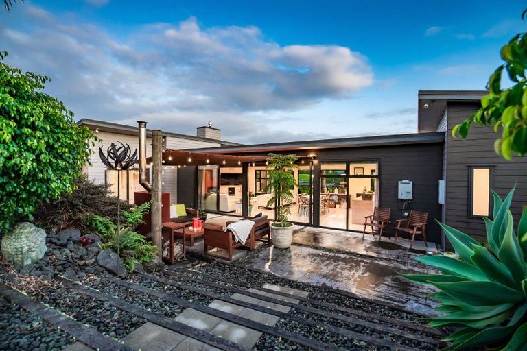 Photo of property in 24 Chatsfield Place, Te Kamo, Whangarei, 0112