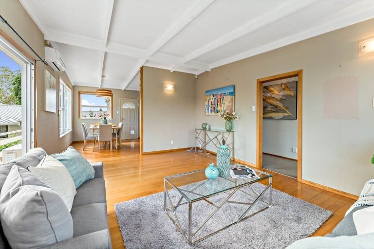 Photo of property in 8a Malam Street, Glen Eden, Auckland, 0602