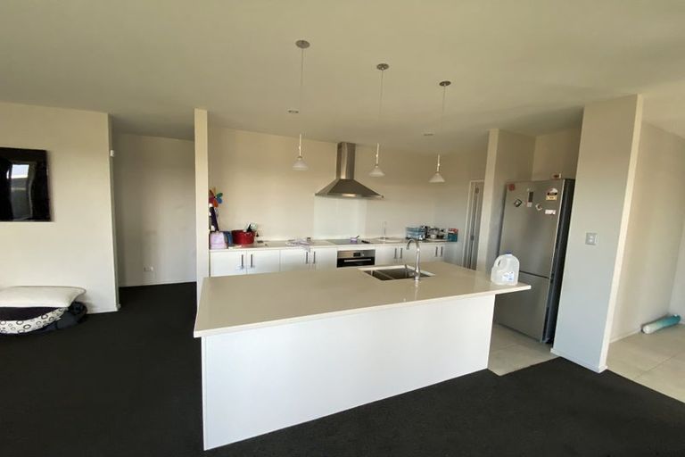 Photo of property in 86 Shillingford Boulevard, Rolleston, 7615