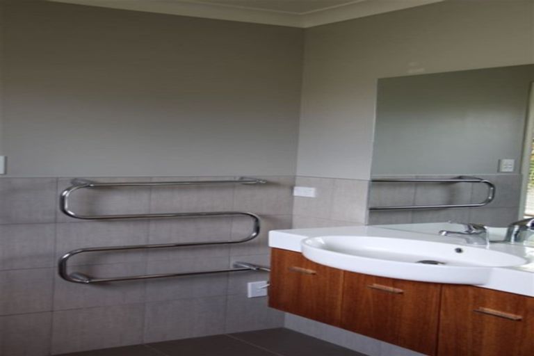 Photo of property in 9 Merriman Place, Pyes Pa, Tauranga, 3112