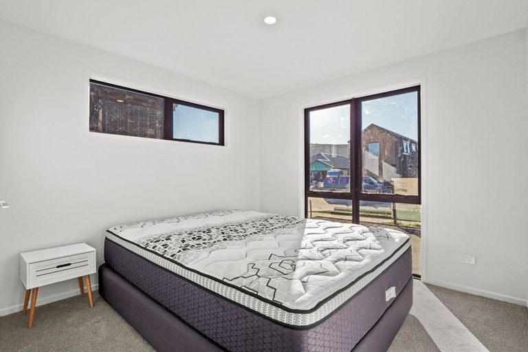 Photo of property in 16 Waterfowl Road, Jacks Point, 9371