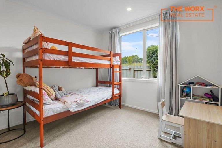 Photo of property in 5 Sauterne Road, Kumeu, 0810