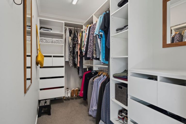 Photo of property in 4 Palmer Crescent, Silverstream, Upper Hutt, 5019