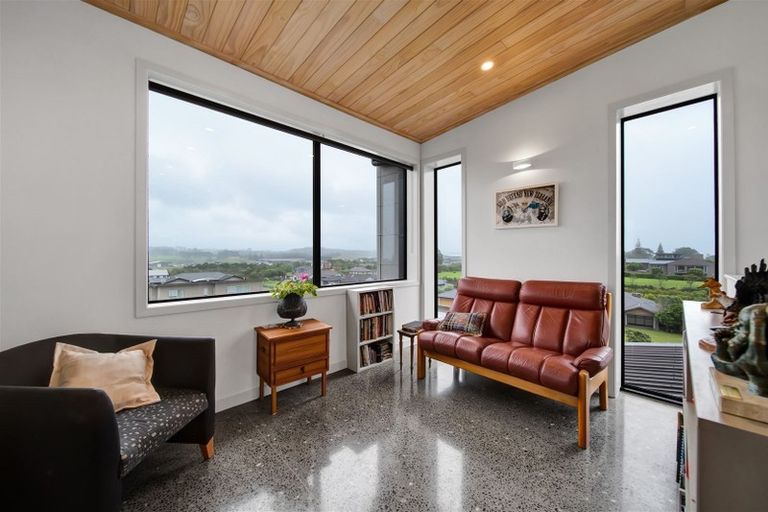 Photo of property in 16a Links Drive, Waiwhakaiho, New Plymouth, 4312