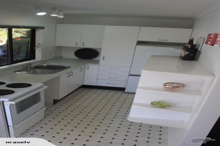 Photo of property in 441 Titirangi Road, Titirangi, Auckland, 0604