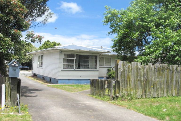 Photo of property in 42 Jupiter Street, Rosehill, Papakura, 2113