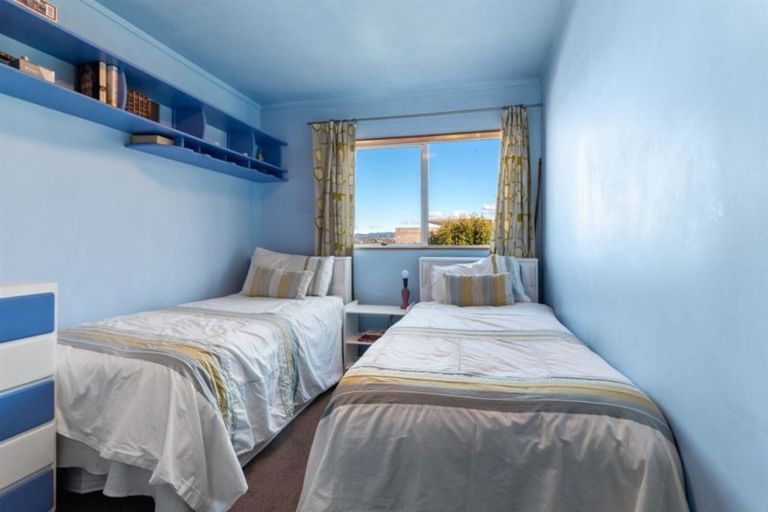 Photo of property in 84 Omokoroa Road, Omokoroa, 3114