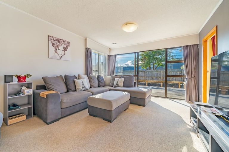 Photo of property in 68 Fraser Crescent, Elderslea, Upper Hutt, 5018