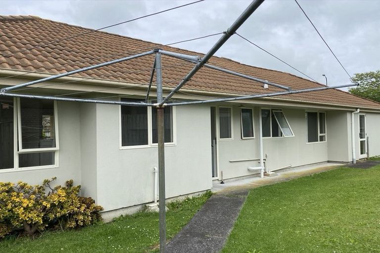 Photo of property in 4 Cretian Crescent, Henderson, Auckland, 0612
