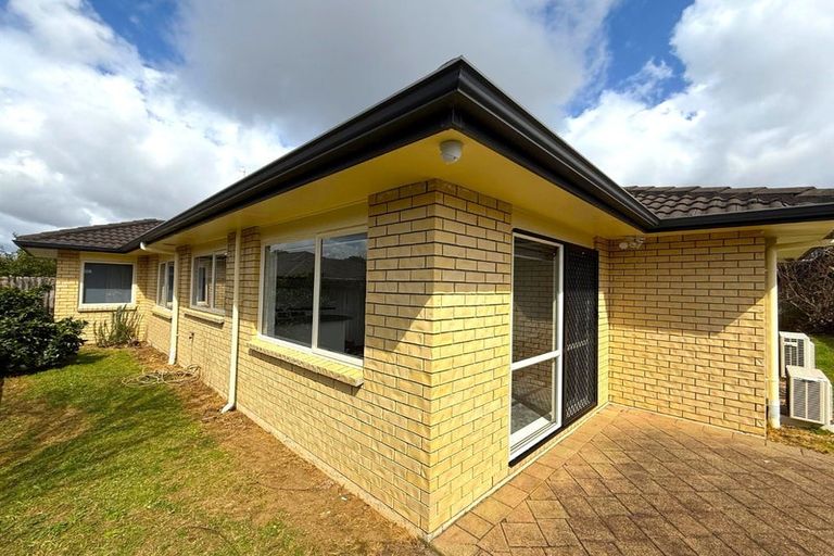 Photo of property in 7 Montilla Place, Manurewa, Auckland, 2102