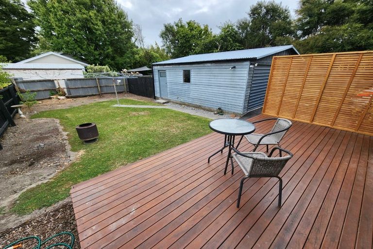 Photo of property in 100 Middlepark Road, Sockburn, Christchurch, 8042