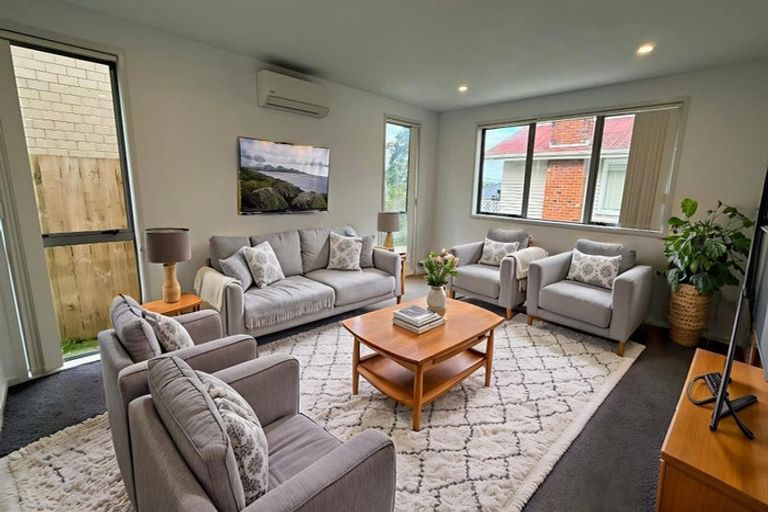 Photo of property in 47b Lynwood Road, New Lynn, Auckland, 0600