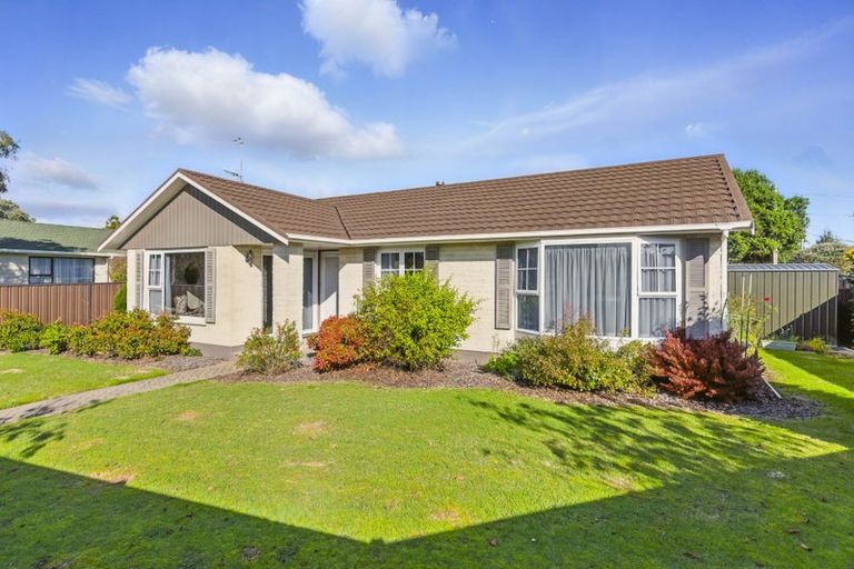 Photo of property in 2 Gabriel Street, Raumati Beach, Paraparaumu, 5032