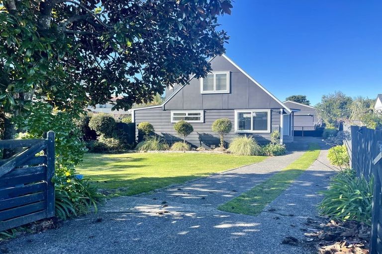 Photo of property in 161 Karewa Parade, Papamoa Beach, Papamoa, 3118