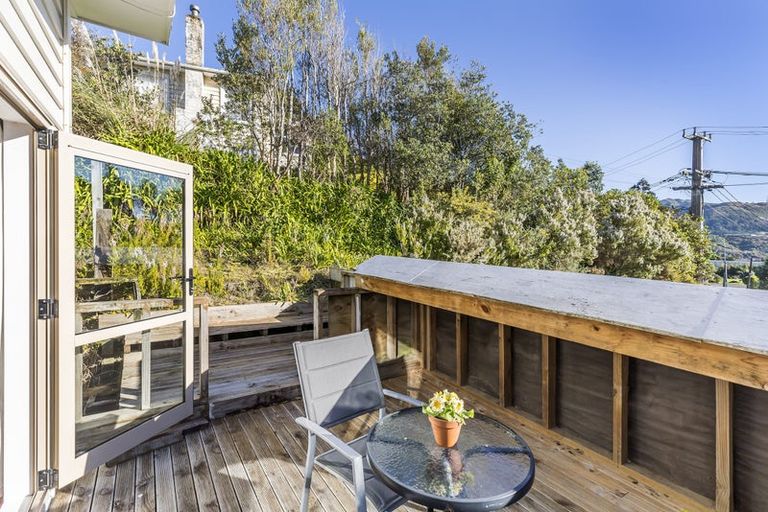 Photo of property in 21a Mahoe Street, Tawa, Wellington, 5028