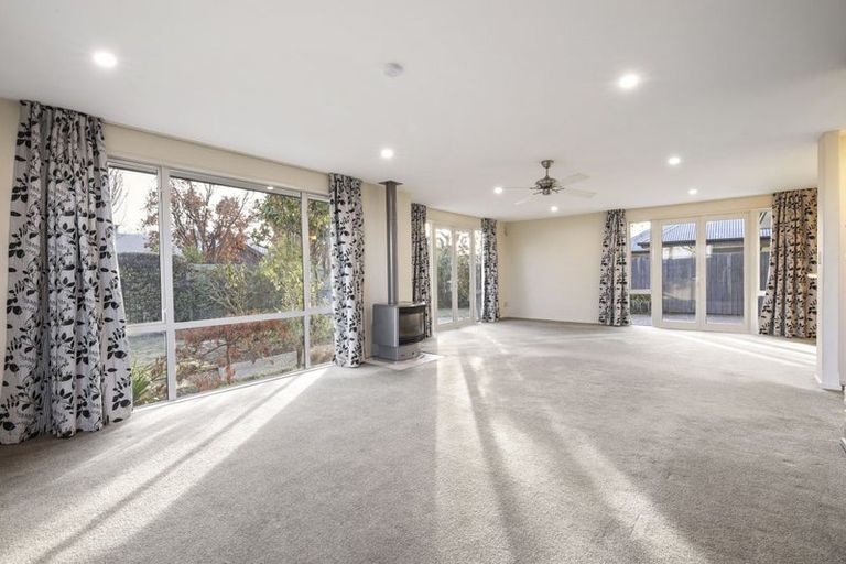 Photo of property in 38 Pentecost Road, Rangiora, 7400