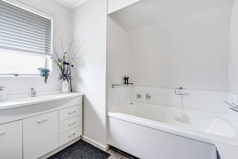 Photo of property in 40 Ranui Street, Dinsdale, Hamilton, 3204