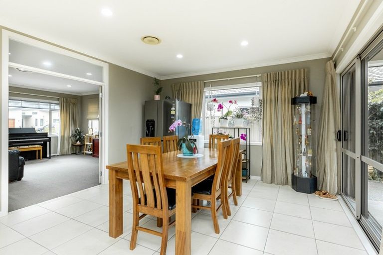 Photo of property in 18 Pania Place, Poraiti, Napier, 4112