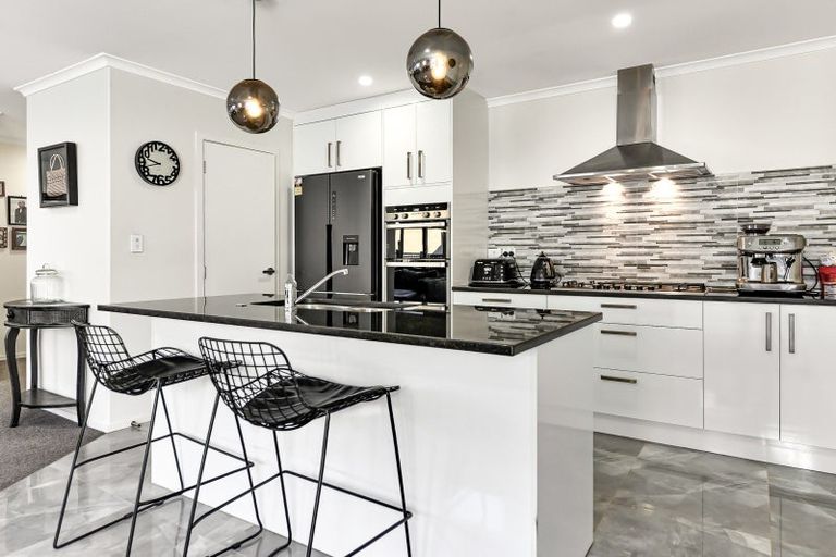 Photo of property in 11 Blackwood Crescent, Glenview, Hamilton, 3206