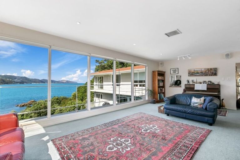 Photo of property in 1a Howard Road, Point Howard, Lower Hutt, 5013