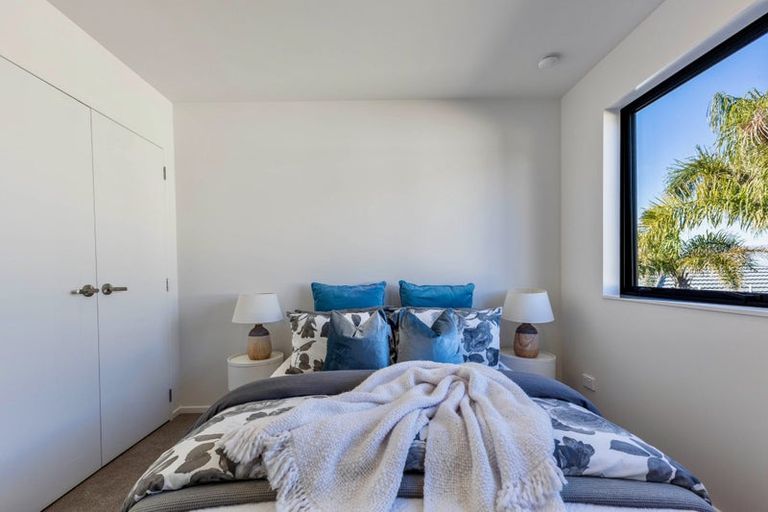 Photo of property in 44e Bruce Road, Glenfield, Auckland, 0629